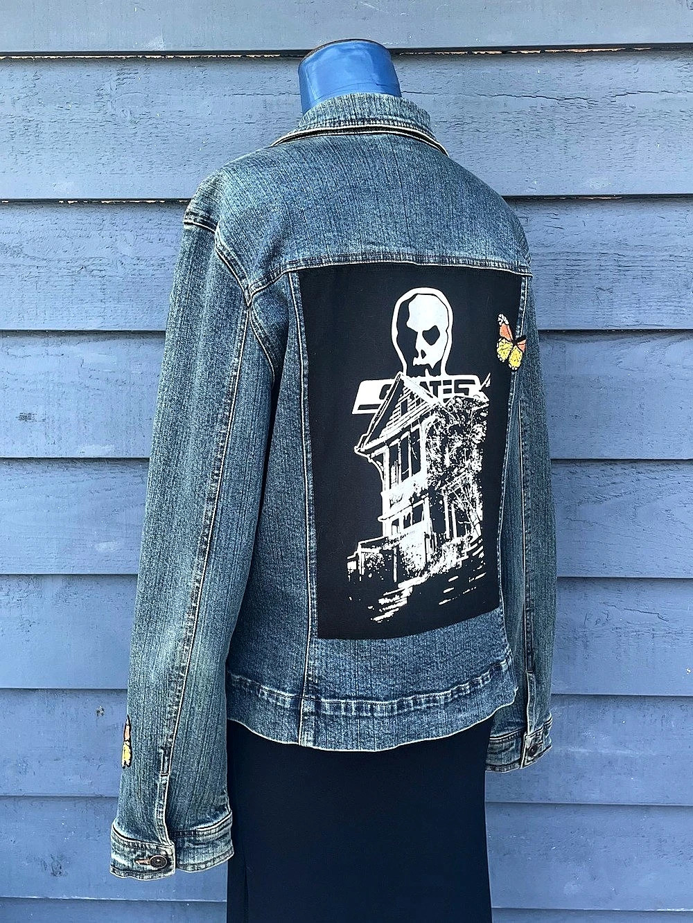 Custom Denim Skull Skates Jean Jacket Like New